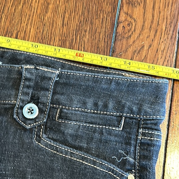 White House Black Market black denim 4 inch shorts size 4 - Picture 5 of 7